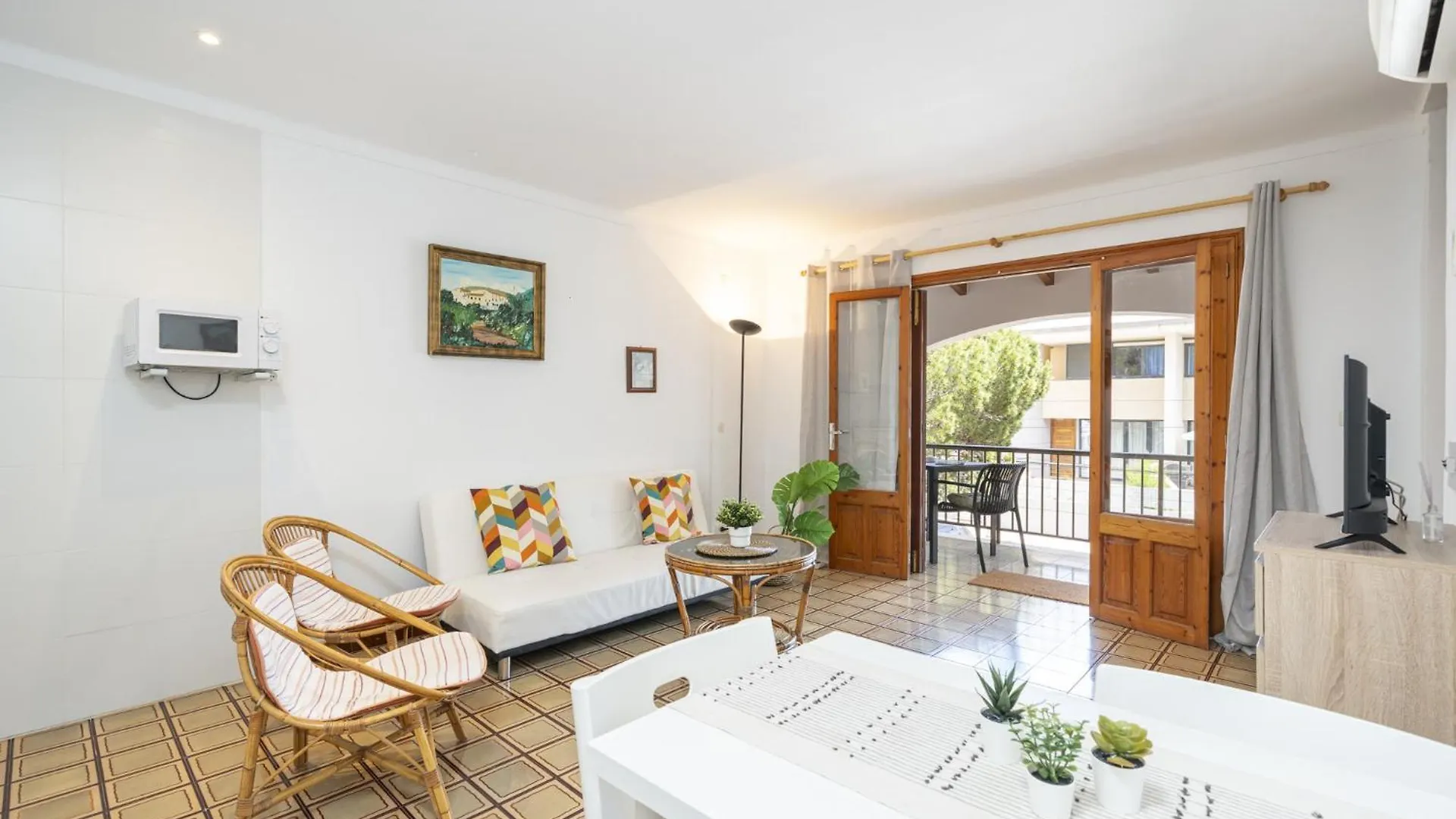 Apartamentos Mhm Cala Ratjada  Espanha