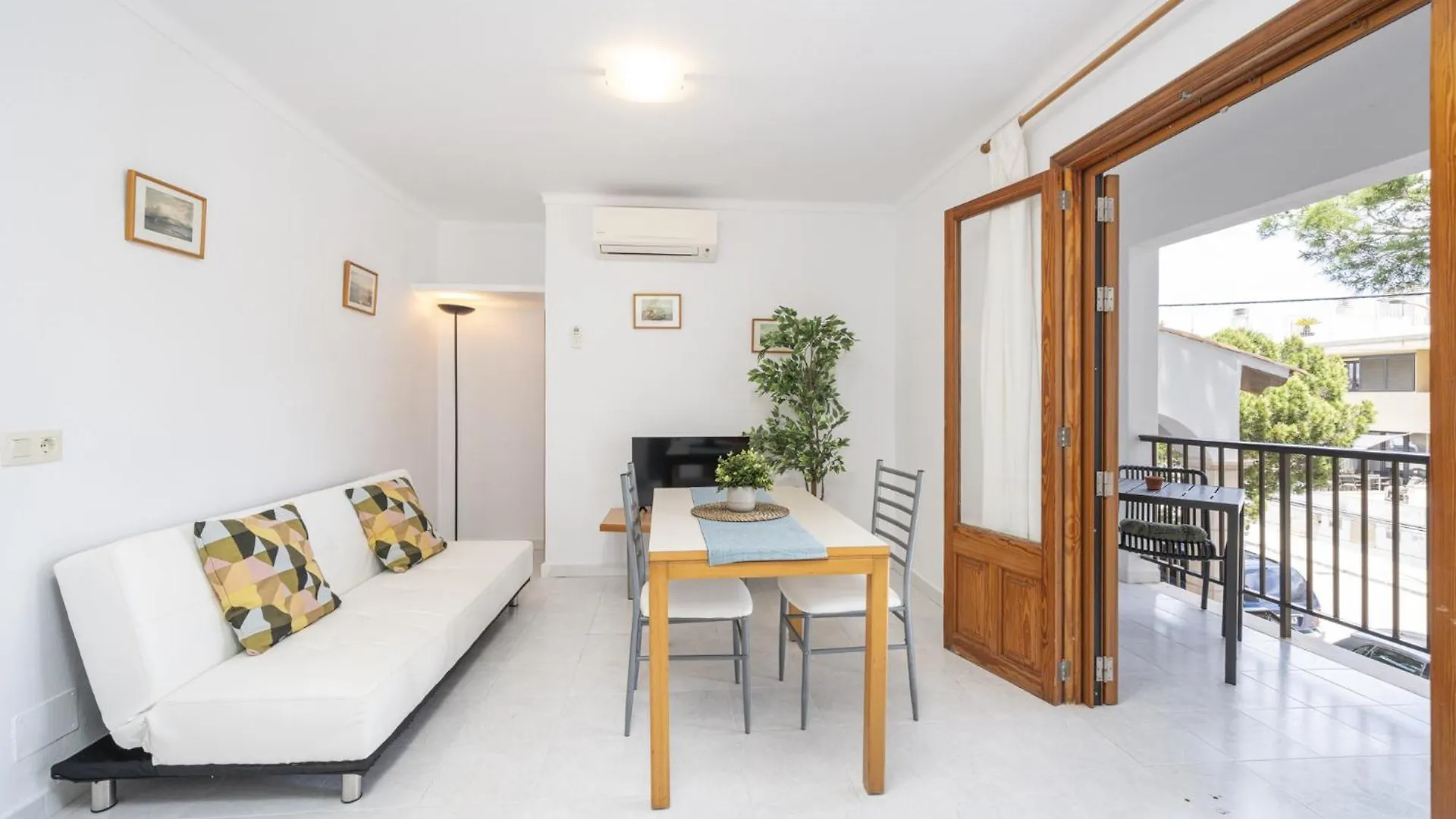 Apartamentos Mhm Cala Ratjada