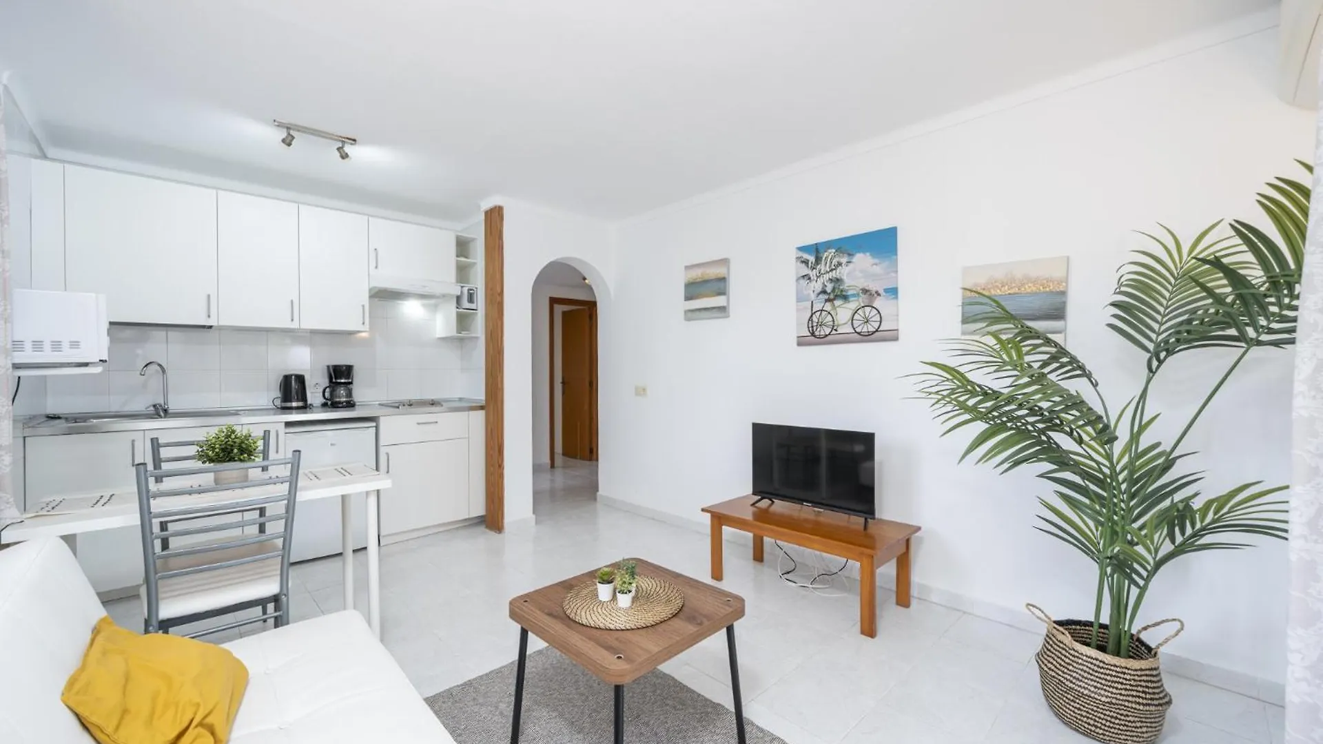 Apartamentos Mhm Cala Ratjada  0*, Cala Ratjada (Mallorca) Espanha
