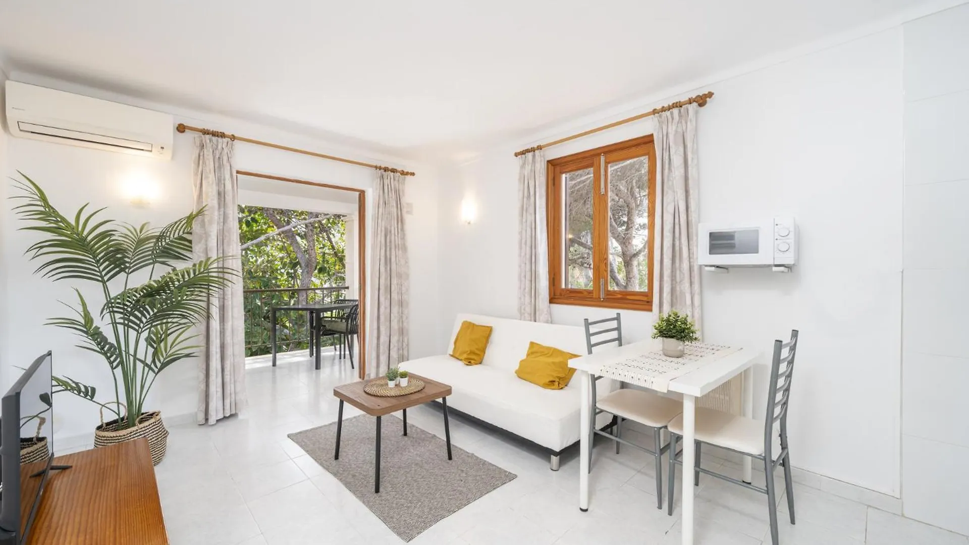 Apartamentos Mhm Cala Ratjada  0*, Cala Ratjada (Mallorca)