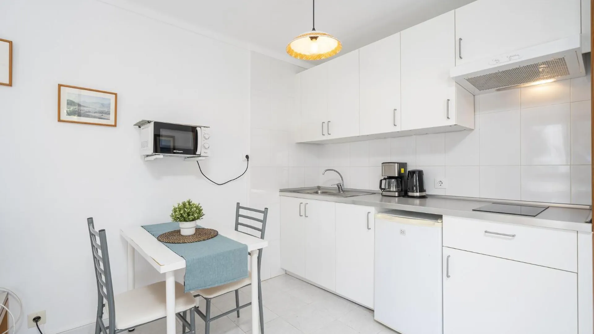 Apartamentos Mhm Cala Ratjada  İspanya