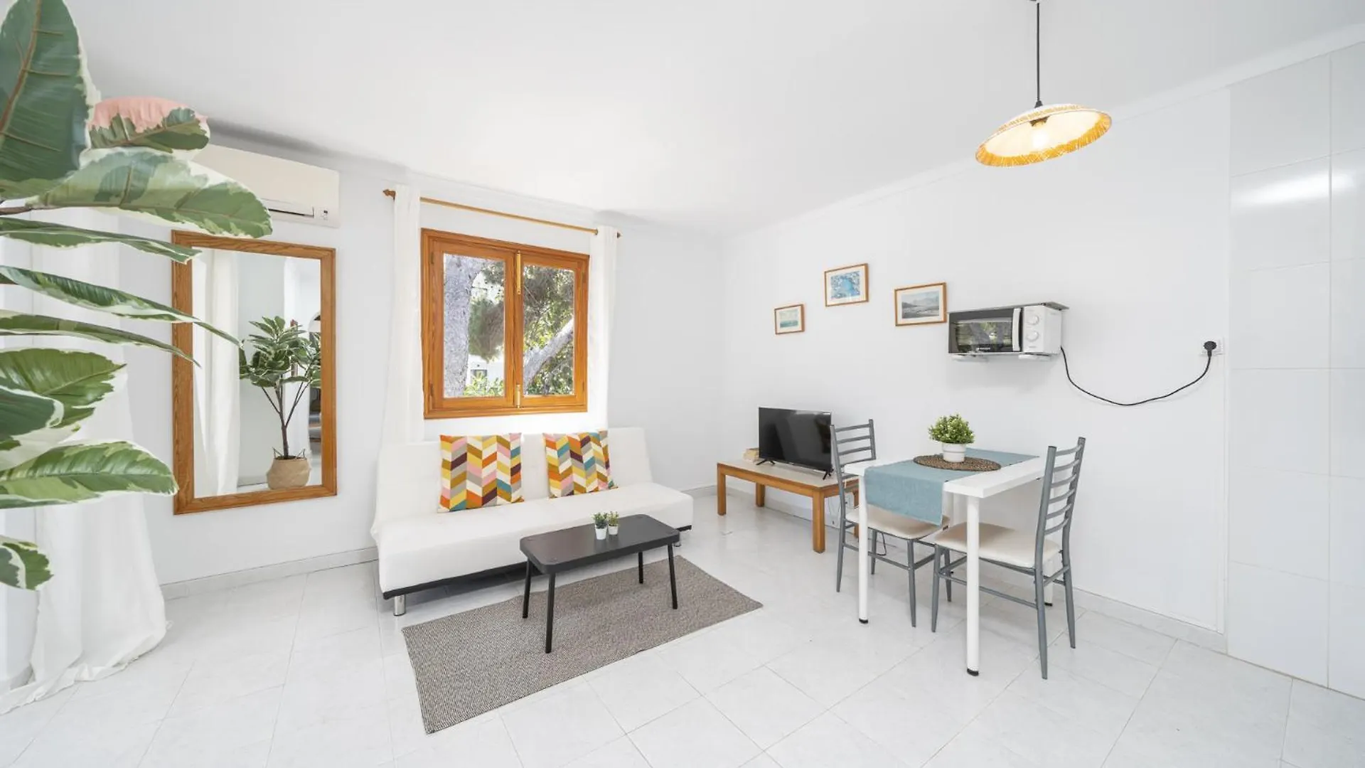 Daire Apartamentos Mhm Cala Ratjada  İspanya