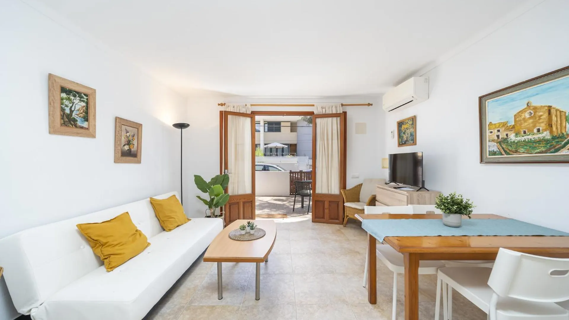 Apartamentos Mhm Cala Ratjada  0*, Cala Ratjada (Mallorca) İspanya