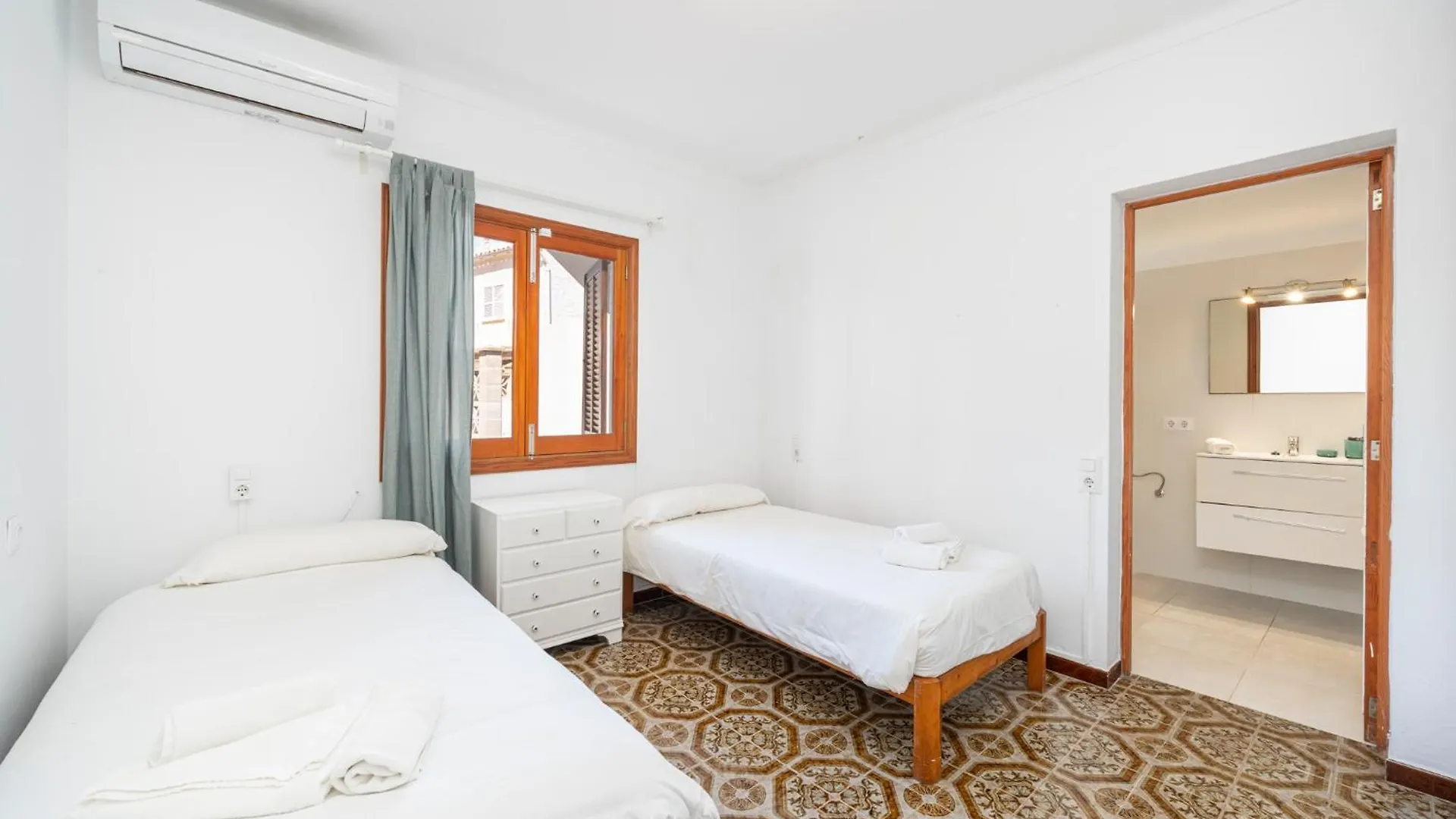 Apartamentos Mhm Cala Ratjada  Espanha