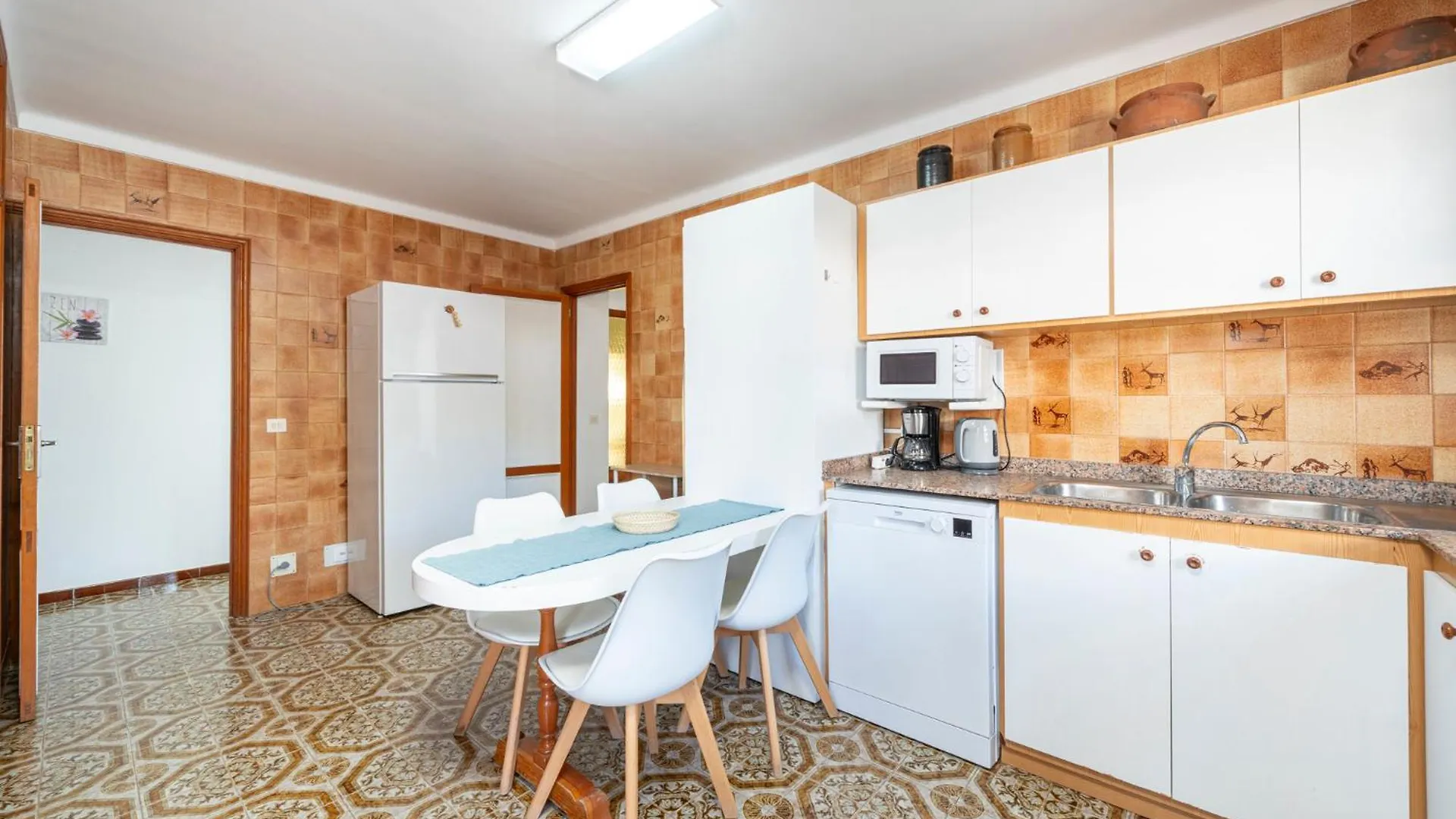 Apartamentos Mhm Cala Ratjada  0*, Cala Ratjada (Mallorca) Espanha